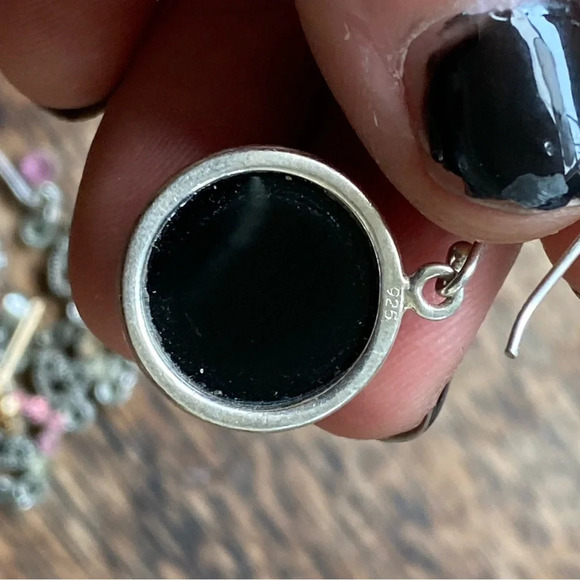 Sterling silver black circle earrings - Picture 3 of 10